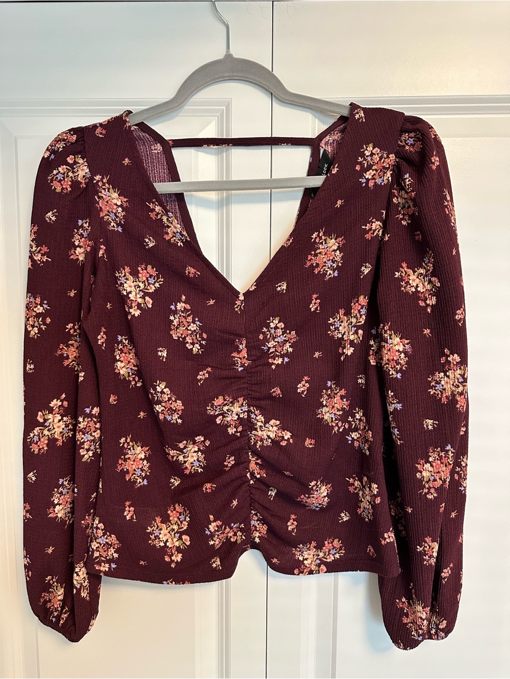 New Look Burgundy Floral V-Neck Ruched Long Sleeve Top